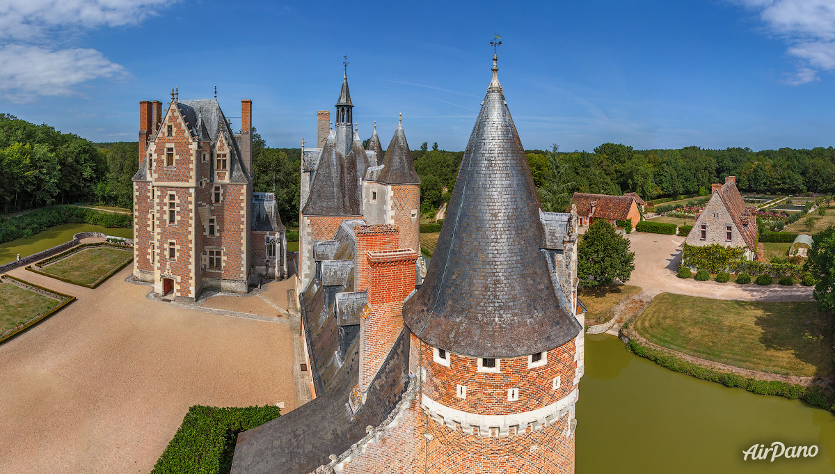 Château du Moulin, Lassay-sur-Croisne